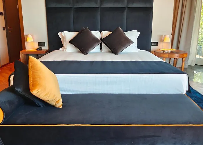 トリビオ ホテル